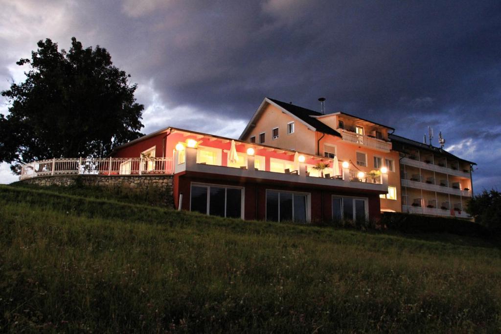 Hotel-Pension Melcher Drobollach am Faakersee Exterior foto
